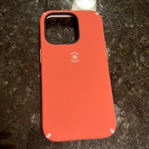 iPhone 14 Pro Speck with MagSafe